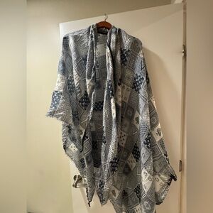 Louis Vuitton Monochrome Patterned Scarf